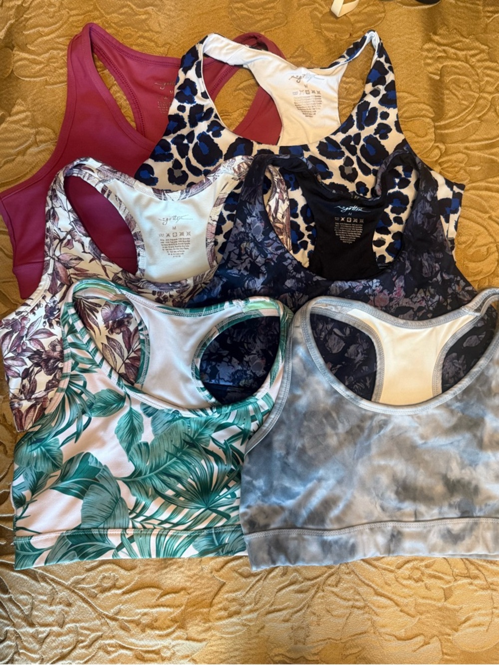6 X by Gottex sports bras M